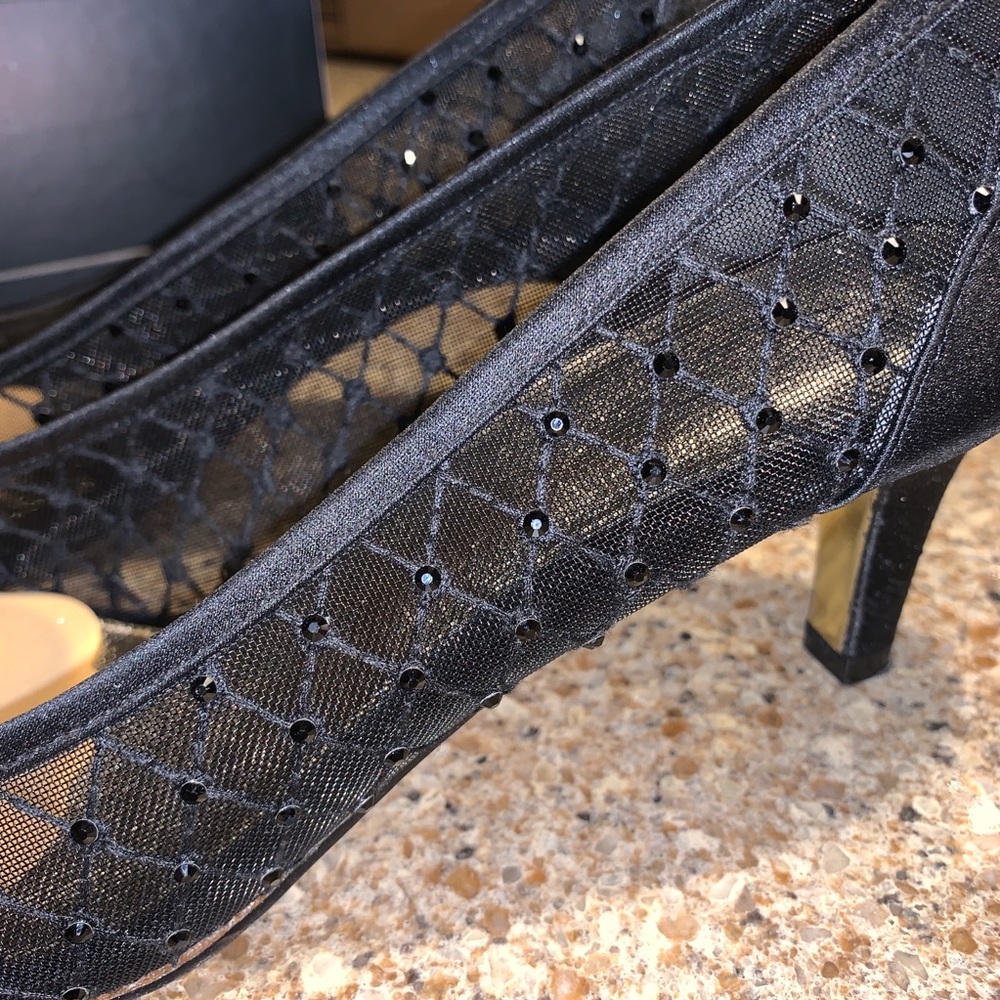 ADRIANNA PAPELL Black Saba Mesh 8M